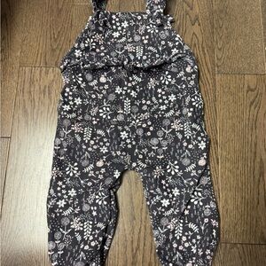 Adorable Floral Kids Overalls size 12/18m